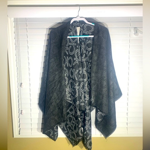 Women’s Calvin Klein Shawl - Picture 1 of 5